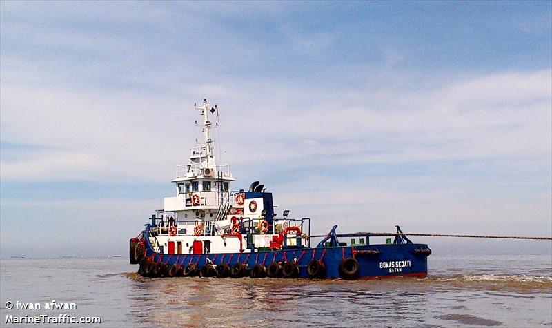 bomas sejati (Towing vessel (tow>200)) - IMO , MMSI 525010296 under the flag of Indonesia