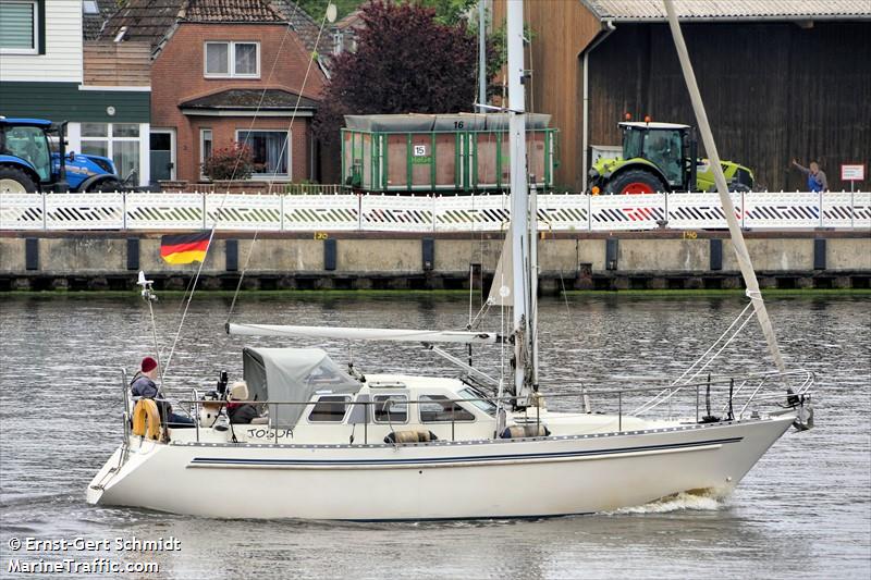 josua (Pleasure craft) - IMO , MMSI 211124570, Call Sign DD2528 under the flag of Germany