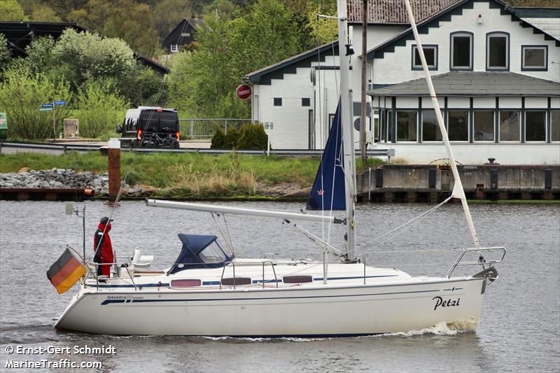 petzi (Sailing vessel) - IMO , MMSI 211182290, Call Sign DA2316 under the flag of Germany