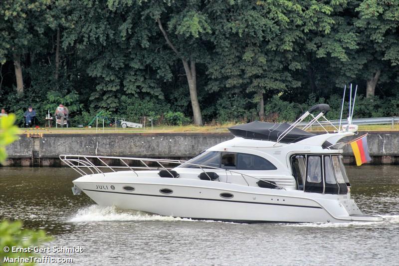 juli (Pleasure craft) - IMO , MMSI 211569680, Call Sign DD7276 under the flag of Germany