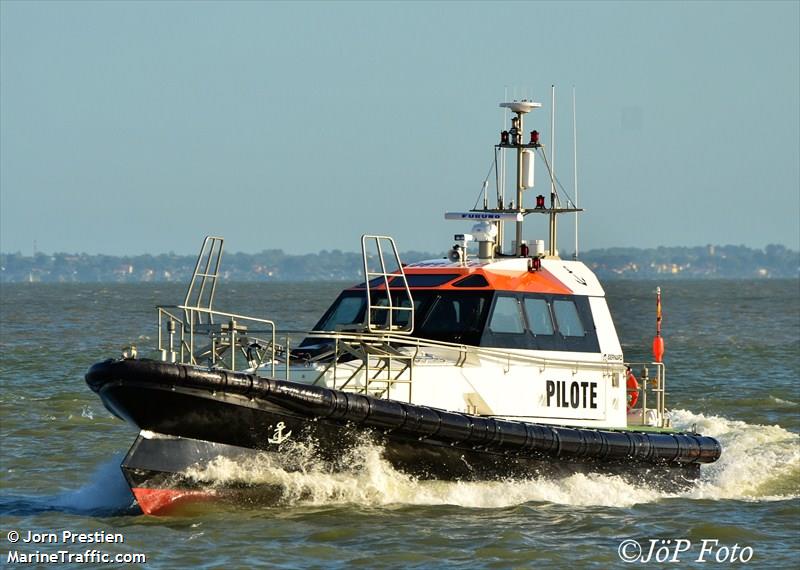 pilot boat lambarde (Other type) - IMO , MMSI 227153950, Call Sign FAA7590 under the flag of France