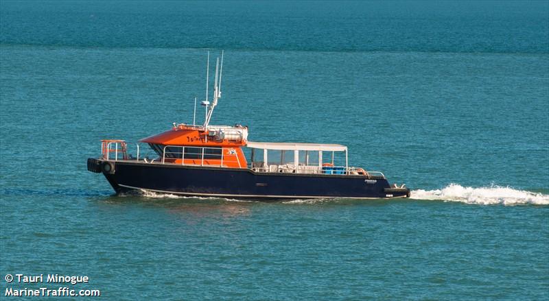 warrigal ii (Passenger ship) - IMO , MMSI 503739300 under the flag of Australia