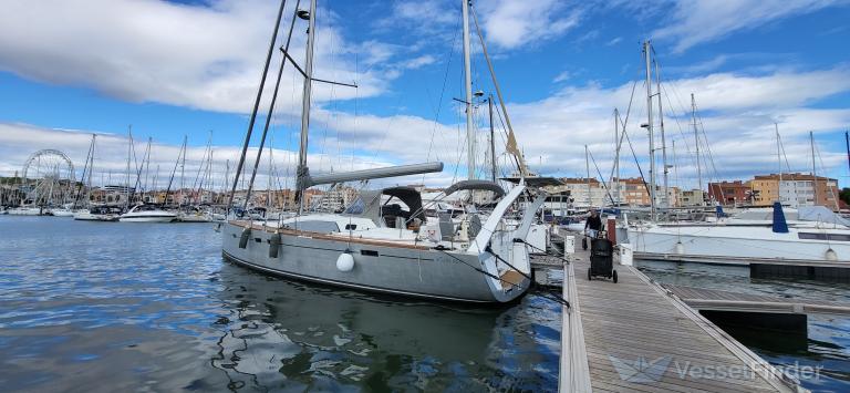 apex element (Sailing vessel) - IMO , MMSI 227998050, Call Sign FAH2284 under the flag of France