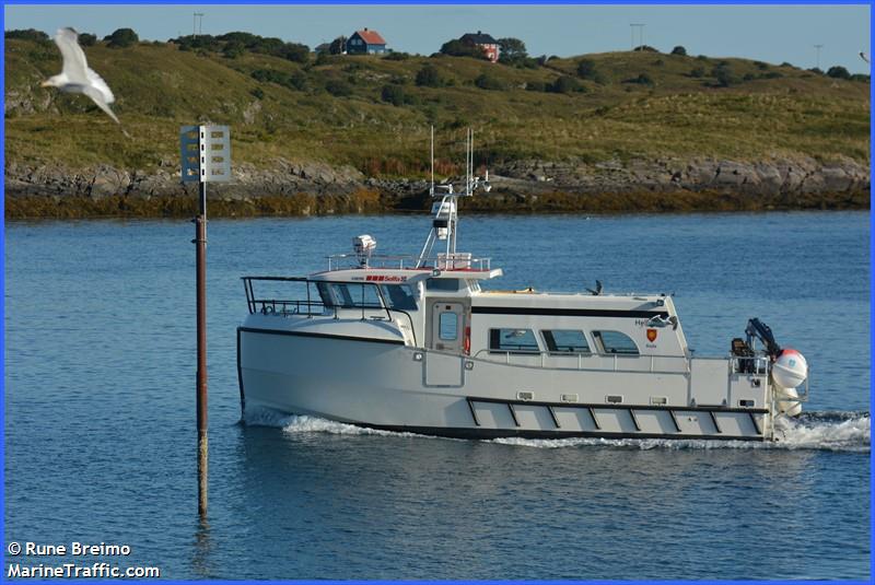 hellligver (Passenger ship) - IMO , MMSI 257683800, Call Sign LG8190 under the flag of Norway