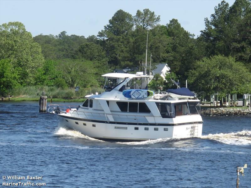 april fools (Pleasure craft) - IMO , MMSI 338353497 under the flag of USA