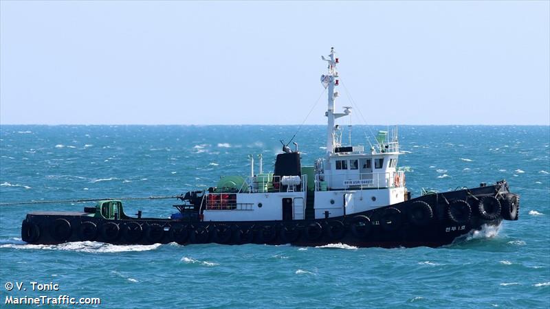 chun bu 1 ho (Tug) - IMO , MMSI 440007770, Call Sign 044517 under the flag of Korea