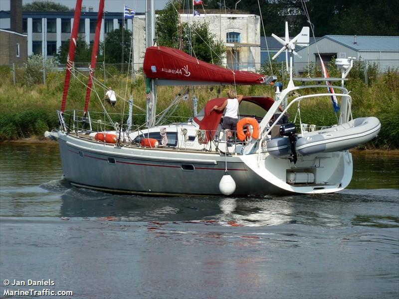 puzzle (Pleasure craft) - IMO , MMSI 244630136, Call Sign PD8916 under the flag of Netherlands