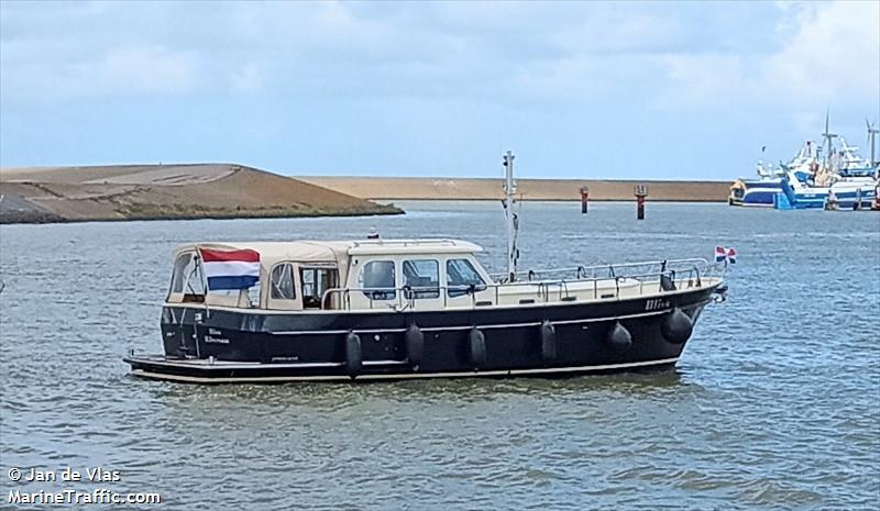 bliss (Pleasure craft) - IMO , MMSI 244180107, Call Sign PE8427 under the flag of Netherlands