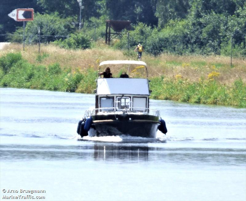 notug2 (Pleasure craft) - IMO , MMSI 211221800, Call Sign DD3444 under the flag of Germany