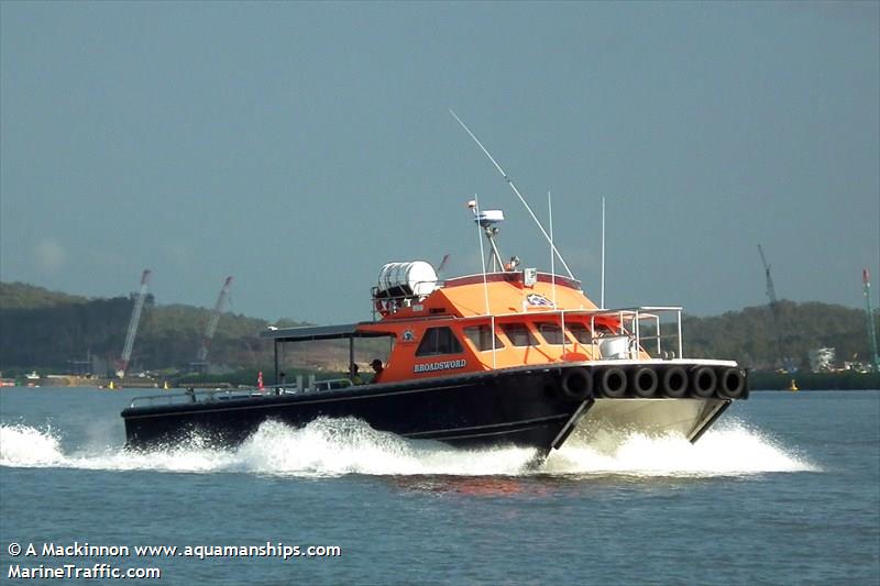 mv broadsword (Port tender) - IMO , MMSI 503558600 under the flag of Australia