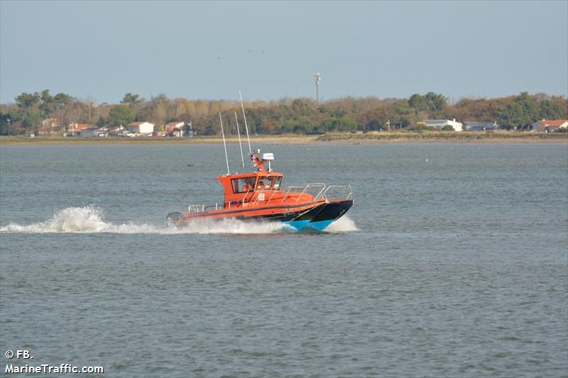 notre dame de buse (SAR) - IMO , MMSI 227711690, Call Sign FGA7315 under the flag of France