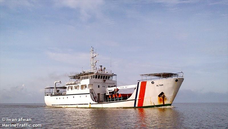 tb.entebe power 9 (Tug) - IMO , MMSI 525002018, Call Sign YDA6517 under the flag of Indonesia