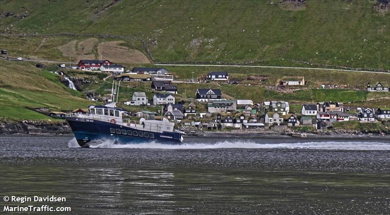 josup (Passenger ship) - IMO , MMSI 231108120 under the flag of Faeroe Islands