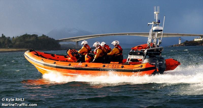 rnli lifeboat b-856 (SAR) - IMO , MMSI 235089706 under the flag of United Kingdom (UK)