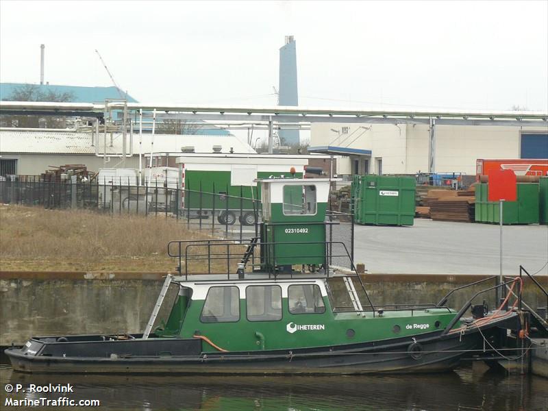 de regge (Dredging or UW ops) - IMO , MMSI 244070692, Call Sign PA5779 under the flag of Netherlands