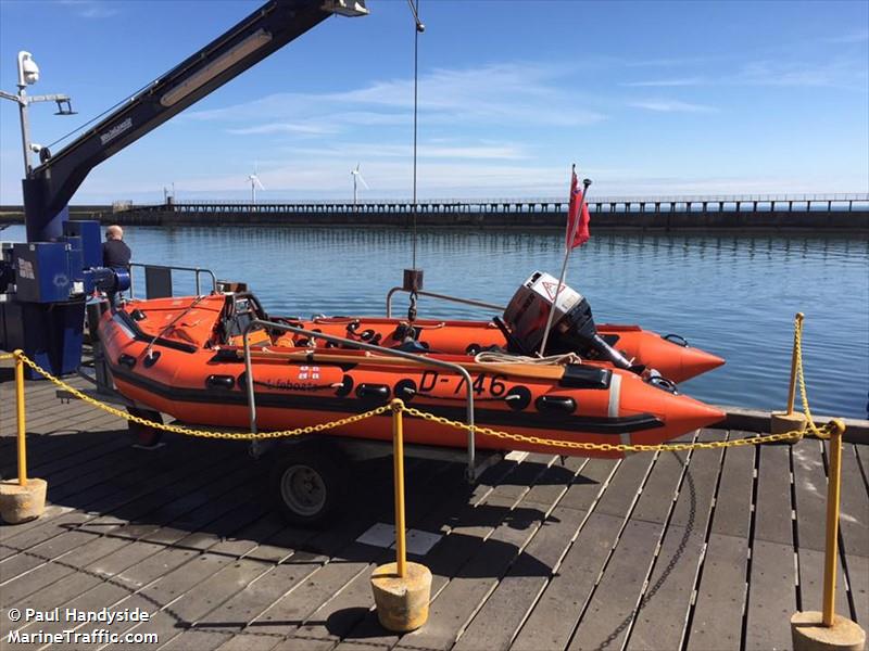 rnli lifeboat d-746 (SAR) - IMO , MMSI 235096961 under the flag of United Kingdom (UK)