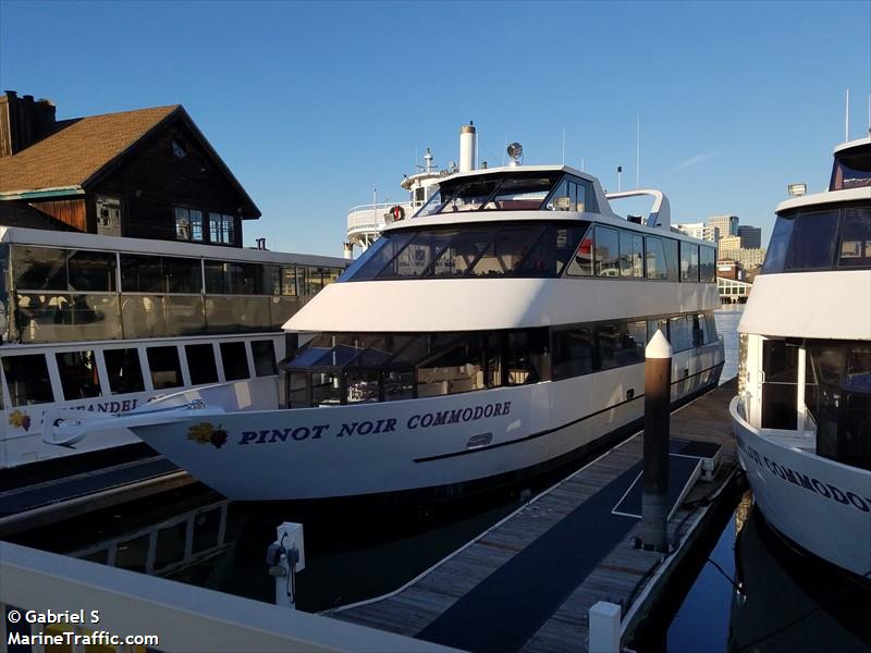 pinot noir commodore (Passenger ship) - IMO , MMSI 367437910, Call Sign WCZ7643 under the flag of United States (USA)