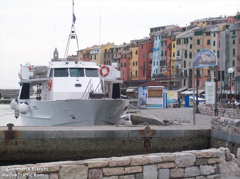 golfo dei poeti (Passenger ship) - IMO , MMSI 247030900, Call Sign IXZU under the flag of Italy