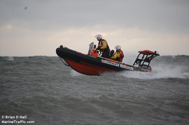 mundesley lifeboat (SAR) - IMO , MMSI 235032627, Call Sign MLES6 under the flag of United Kingdom (UK)