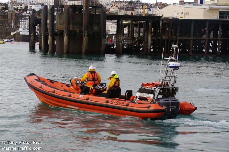 rnli lifeboat b-889 (SAR) - IMO , MMSI 235114029 under the flag of United Kingdom (UK)