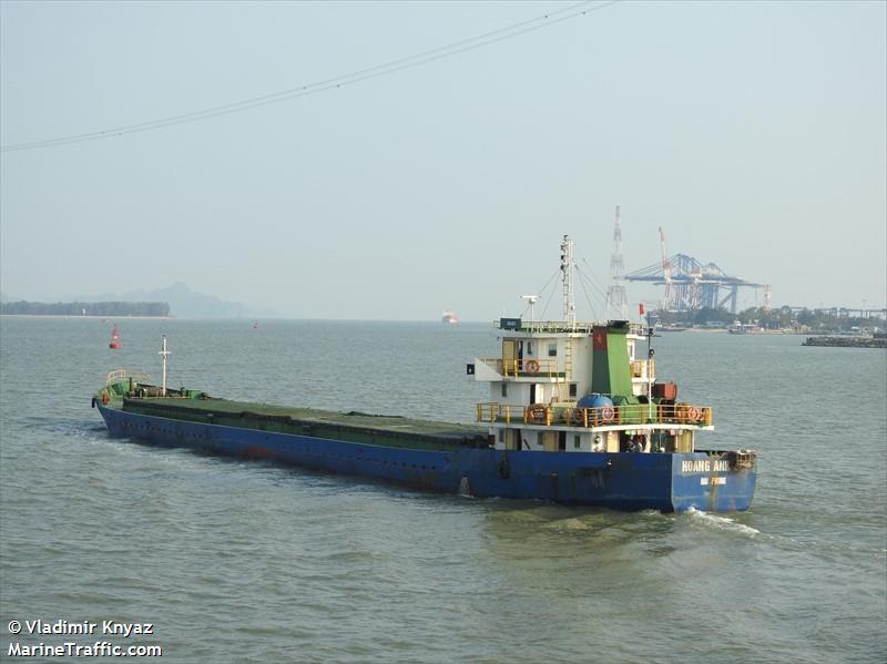 hoang anh 39 (Other type) - IMO , MMSI 574012118, Call Sign XVLZ3 under the flag of Vietnam