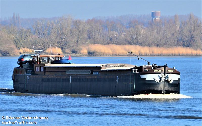 poulbot (Cargo ship) - IMO , MMSI 226004850, Call Sign FM6450 under the flag of France