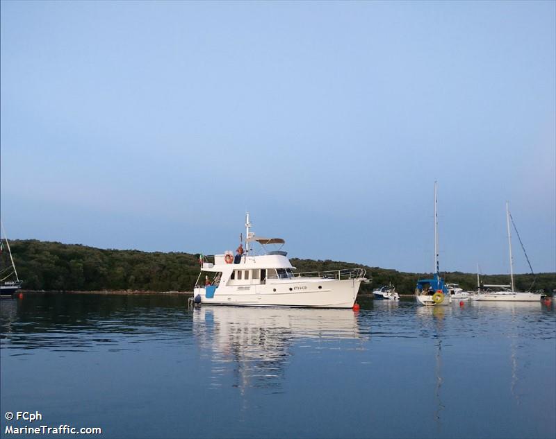 sagittario (Towing vessel) - IMO , MMSI 247058120 under the flag of Italy