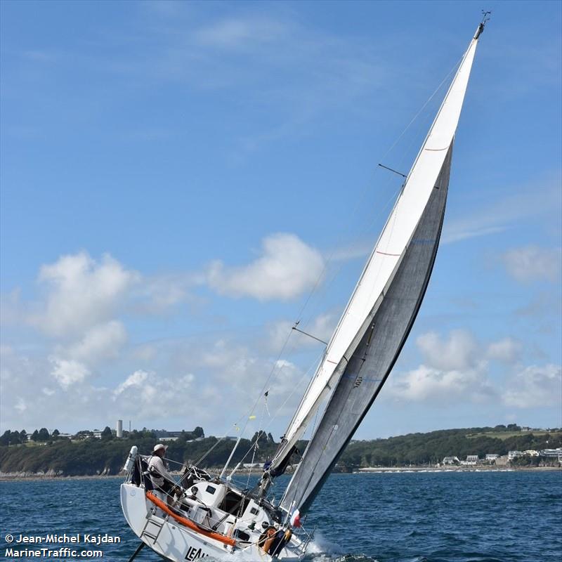 leah (Sailing vessel) - IMO , MMSI 227619070, Call Sign FGE2464 under the flag of France