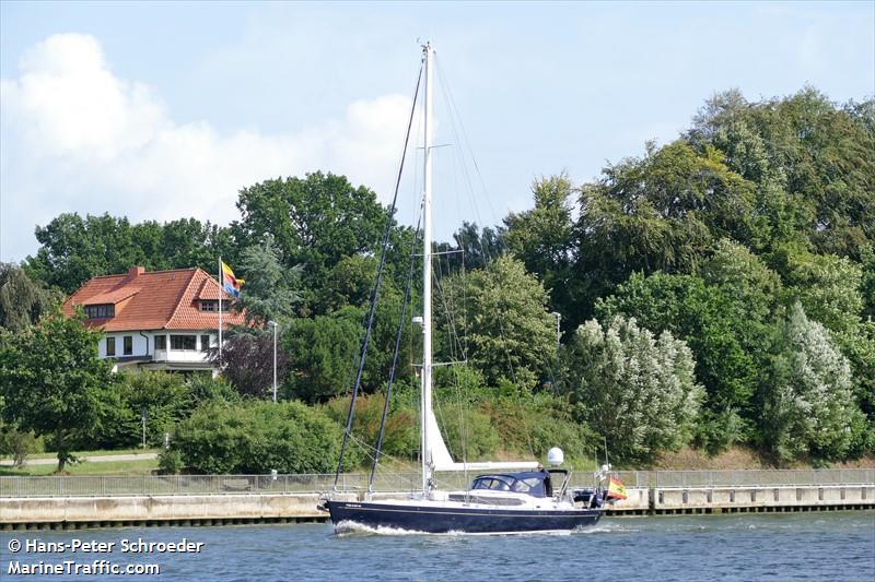 dulcamara (Sailing vessel) - IMO , MMSI 224092370, Call Sign EA8409 under the flag of Spain