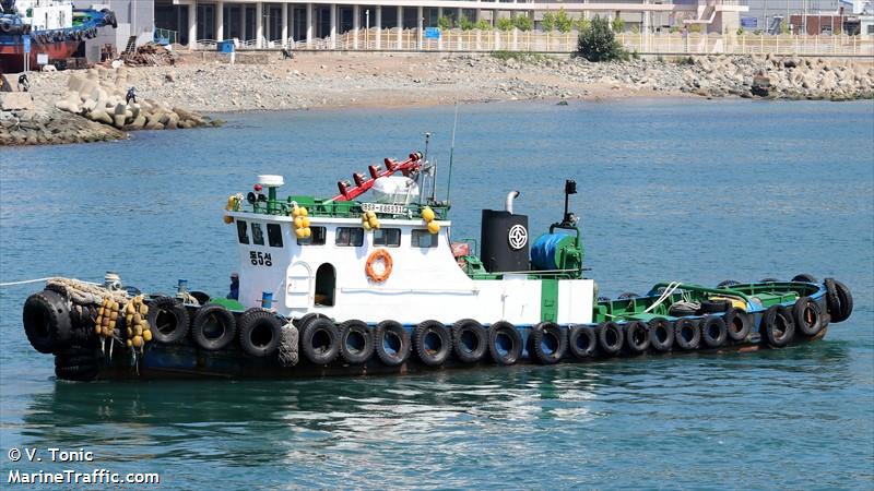 5 dong sung (Tug) - IMO , MMSI 440133310