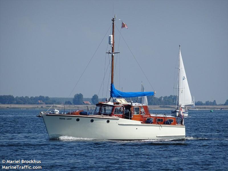 riding light (Pleasure craft) - IMO , MMSI 244700497 under the flag of Netherlands