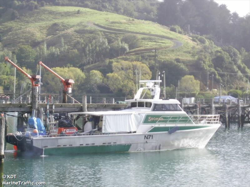 shoman (Diving ops) - IMO , MMSI 512000067, Call Sign ZMA2034 under the flag of New Zealand