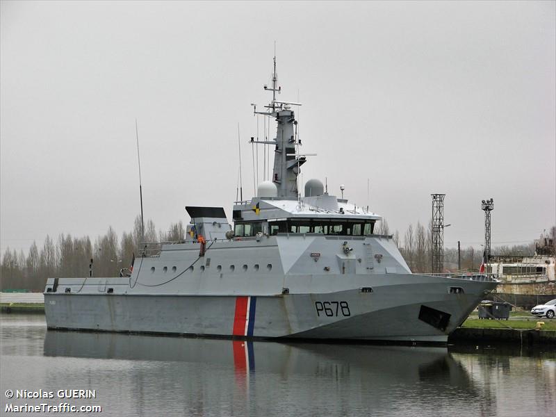 french warship (Unknown) - IMO , MMSI 227801100, Call Sign FAPV under the flag of France