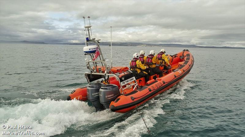 rnli lifeboat b-809 (SAR) - IMO , MMSI 235090693 under the flag of United Kingdom (UK)