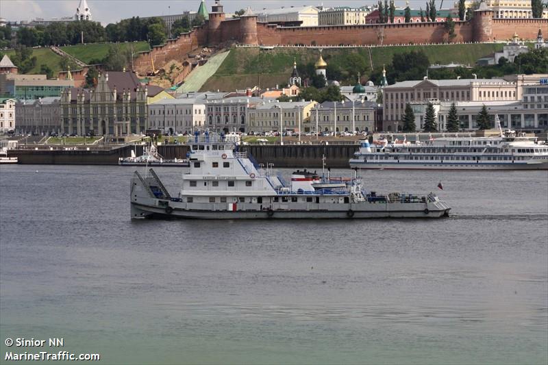 capitah galiautdinov (Tug) - IMO , MMSI 273328690 under the flag of Russia