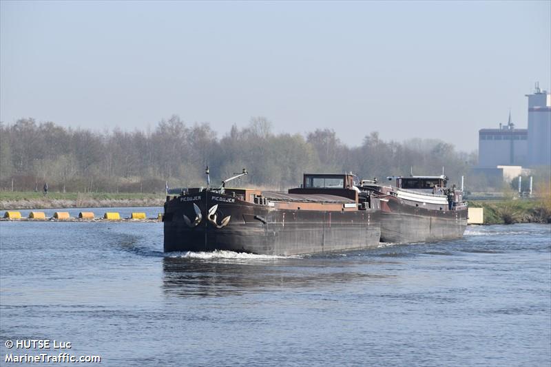 gavarnie (Cargo ship) - IMO , MMSI 226008880, Call Sign FM4828 under the flag of France