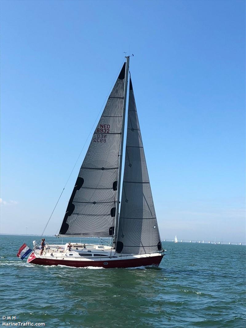 tutti (Sailing vessel) - IMO , MMSI 244008320, Call Sign PB3510 under the flag of Netherlands