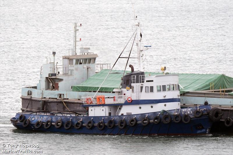 ajax (Tug) - IMO , MMSI 263602569, Call Sign CSYW under the flag of Portugal