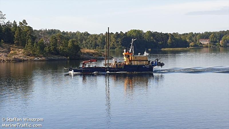 klipparen (Diving ops) - IMO , MMSI 265627500, Call Sign SFE2200 under the flag of Sweden