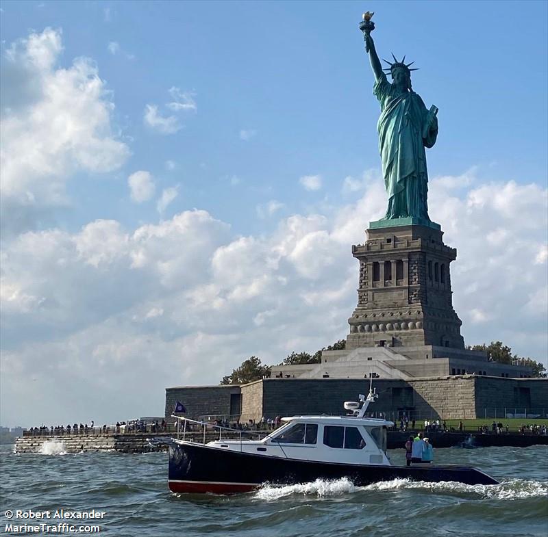 my redundant (Pleasure craft) - IMO , MMSI 338119266 under the flag of USA