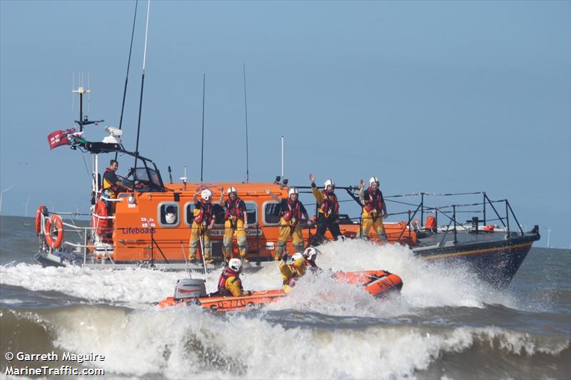 rnli lifeboat d-770 (SAR) - IMO , MMSI 235103262 under the flag of United Kingdom (UK)