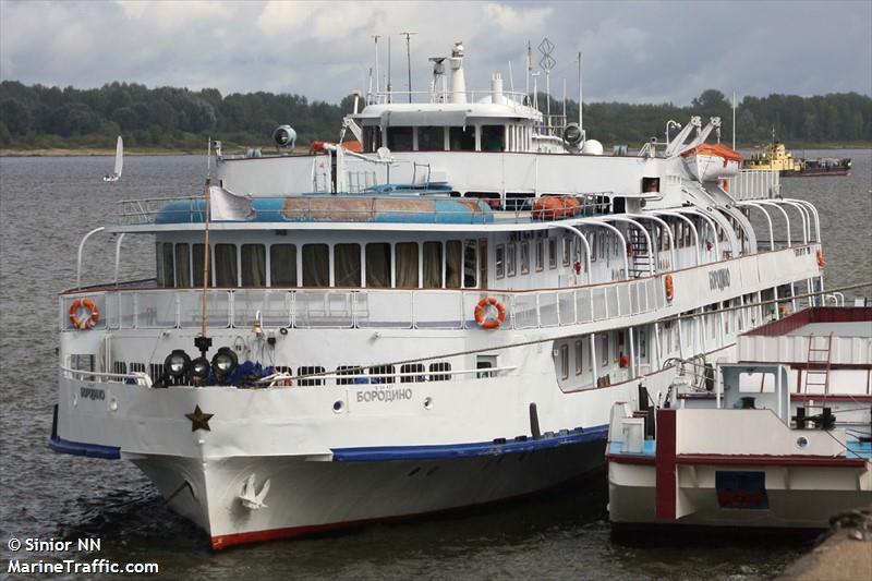 borodino (Passenger ship) - IMO , MMSI 273320960 under the flag of Russia