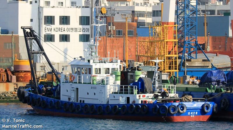 cho seuk 2 (Cargo ship) - IMO , MMSI 440000132, Call Sign 302 under the flag of Korea