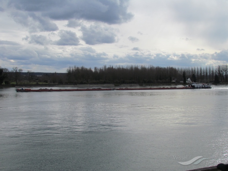 vautour (Cargo ship) - IMO , MMSI 227012430, Call Sign FM4022 under the flag of France