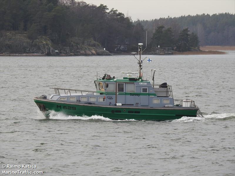 m629 (Dredging or UW ops) - IMO , MMSI 230994050, Call Sign OF4120 under the flag of Finland