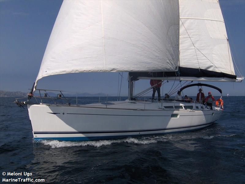 follow me (Sailing vessel) - IMO , MMSI 227000450, Call Sign FAA2060 under the flag of France