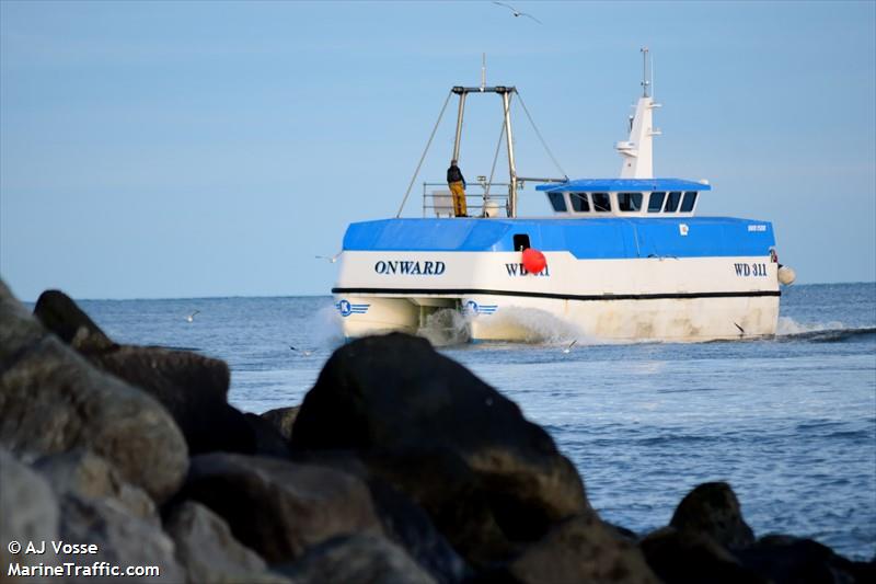 onward (Fishing vessel) - IMO , MMSI 250004185, Call Sign EIRY9 under the flag of Ireland