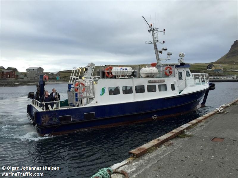 sildberin (Passenger ship) - IMO , MMSI 231108160, Call Sign XPPV under the flag of Faeroe Islands