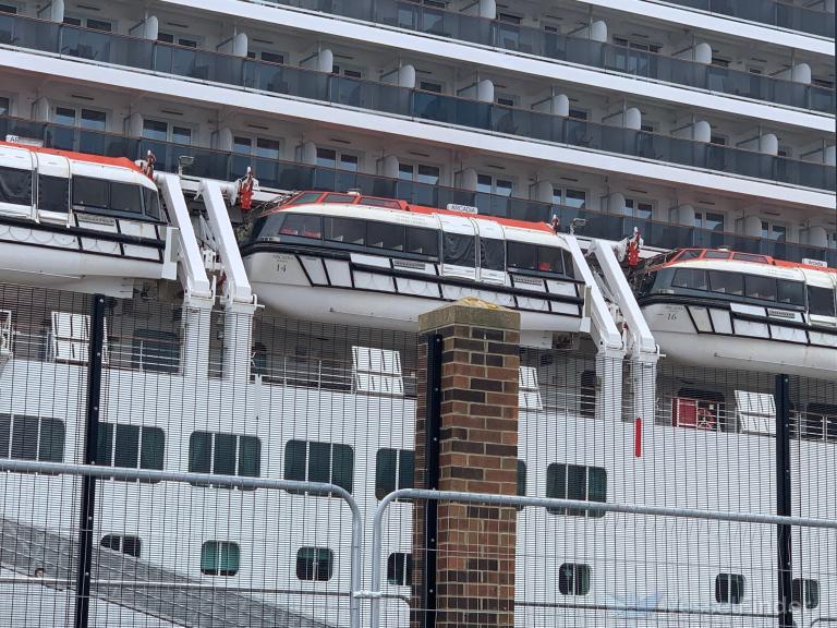 arcadia tender 11 (Passenger ship) - IMO , MMSI 310459060, Call Sign ZCDN2 under the flag of Bermuda