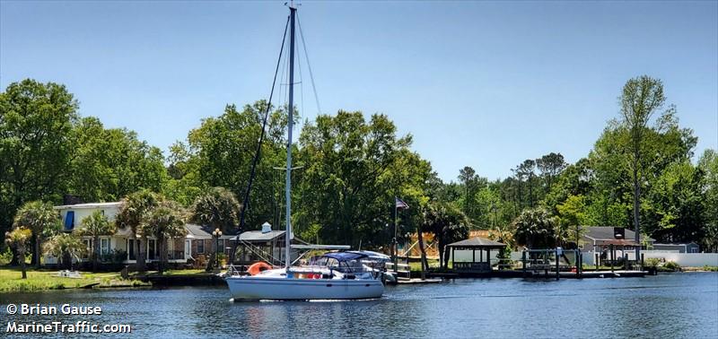 miss adventure (Sailing vessel) - IMO , MMSI 338393396 under the flag of USA